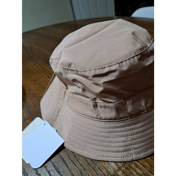 New Fabletics Lavender Luster Desert Reversible Terry Bucket Hat NWT main image 4